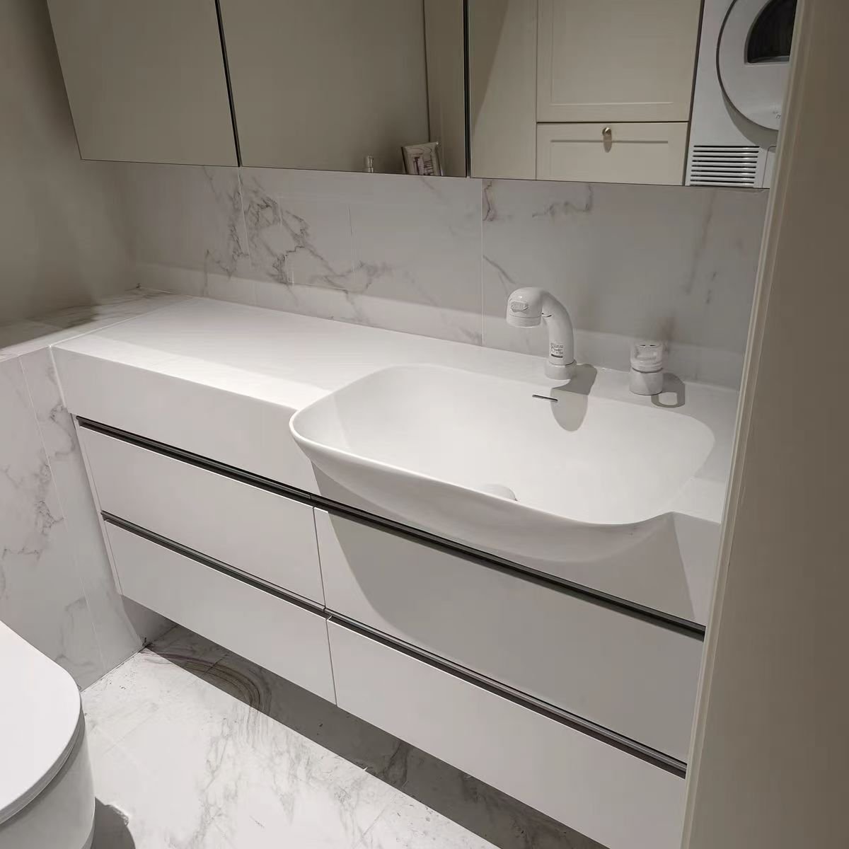 CUSTOM-MADE LARGE-BELLIED WASHBASIN BATHROOM FIXTURES